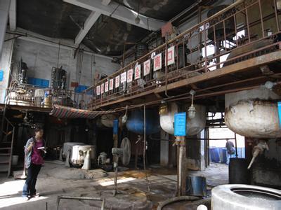 江苏拆迁资质接各化工厂拆除设备回收