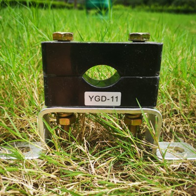 绝缘材料电缆固定夹型号,单孔电缆固定夹,低压电缆夹材料