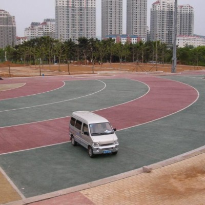 贵州透水混凝土停车场地坪