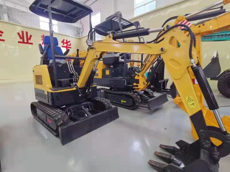 山东恒旺集团17型小型挖掘机