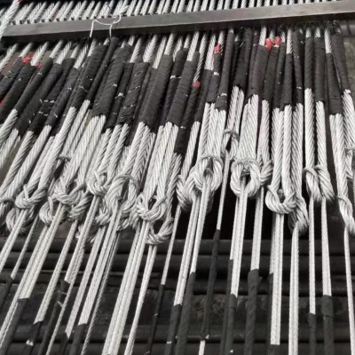 阻燃耐高温钢丝绳输送带    钢丝绳提升带