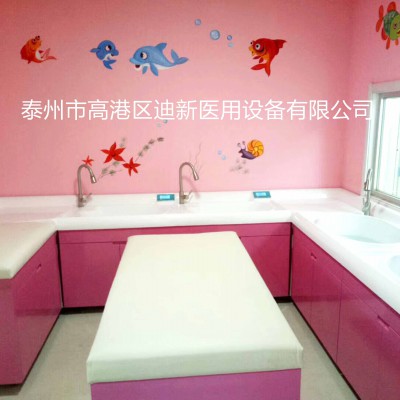婴幼儿洗浴中心亚克力婴儿洗礼池软包护理平台带音乐系统