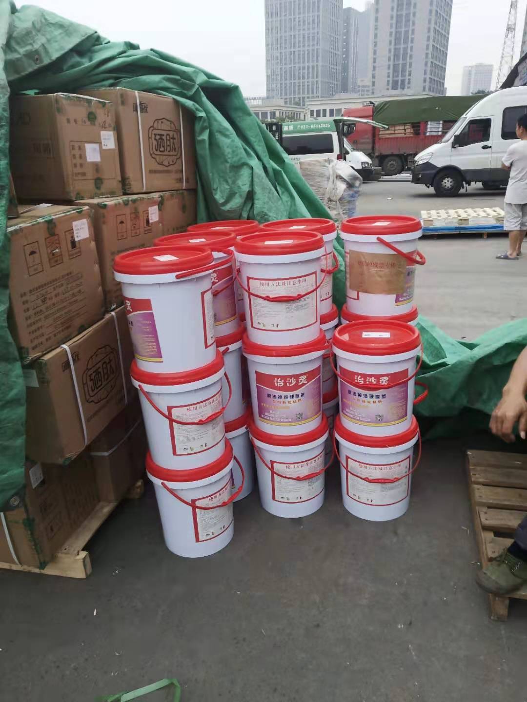 墙面掉沙处理，墙壁强度差脱沙-治沙灵能管用吗？