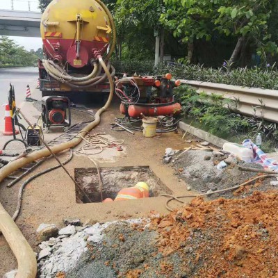如何确保市政管道清淤时的安全问题
