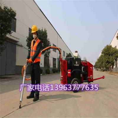 100升沥青胶灌缝机车载式大容量补封机