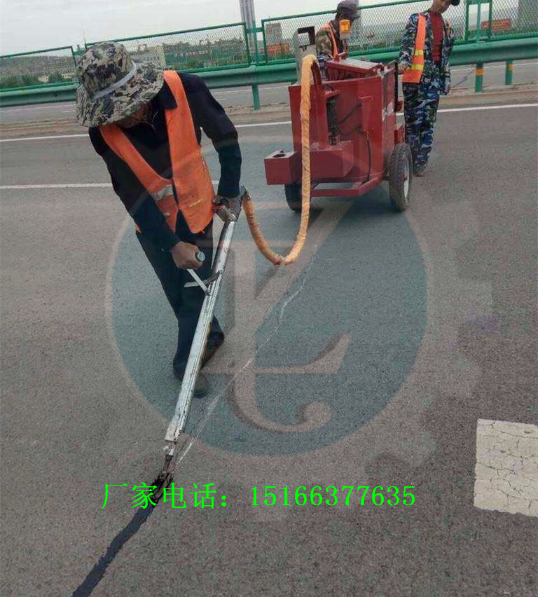 路面裂缝沥青灌缝机手推式沥青修补机公路养护填缝机