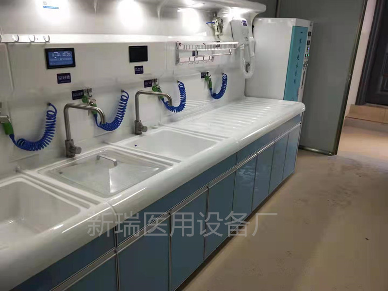 新瑞内镜清洗机软式内镜清洗工作站干燥台一体式设计