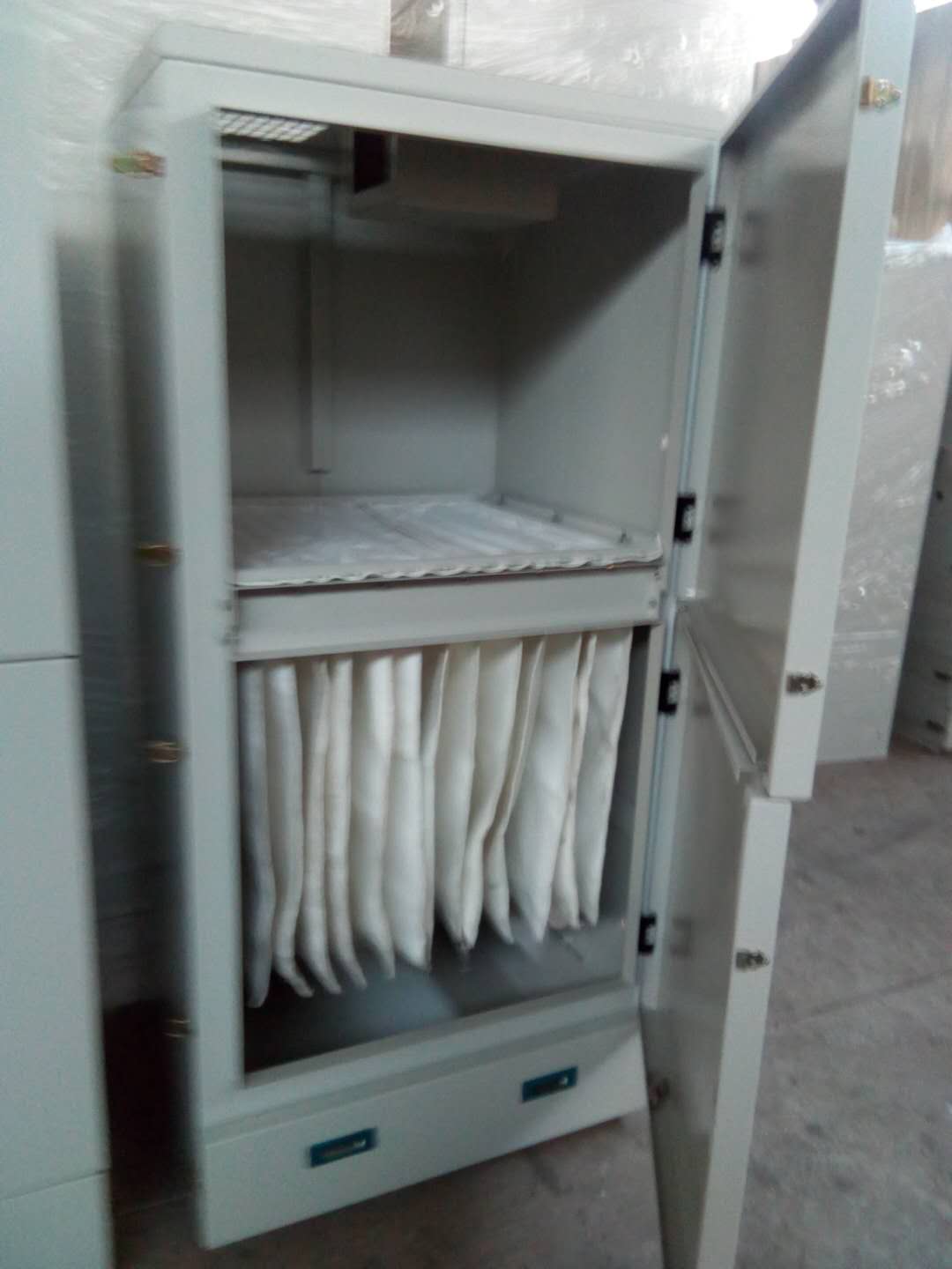PL系列单机振达袋式除尘器