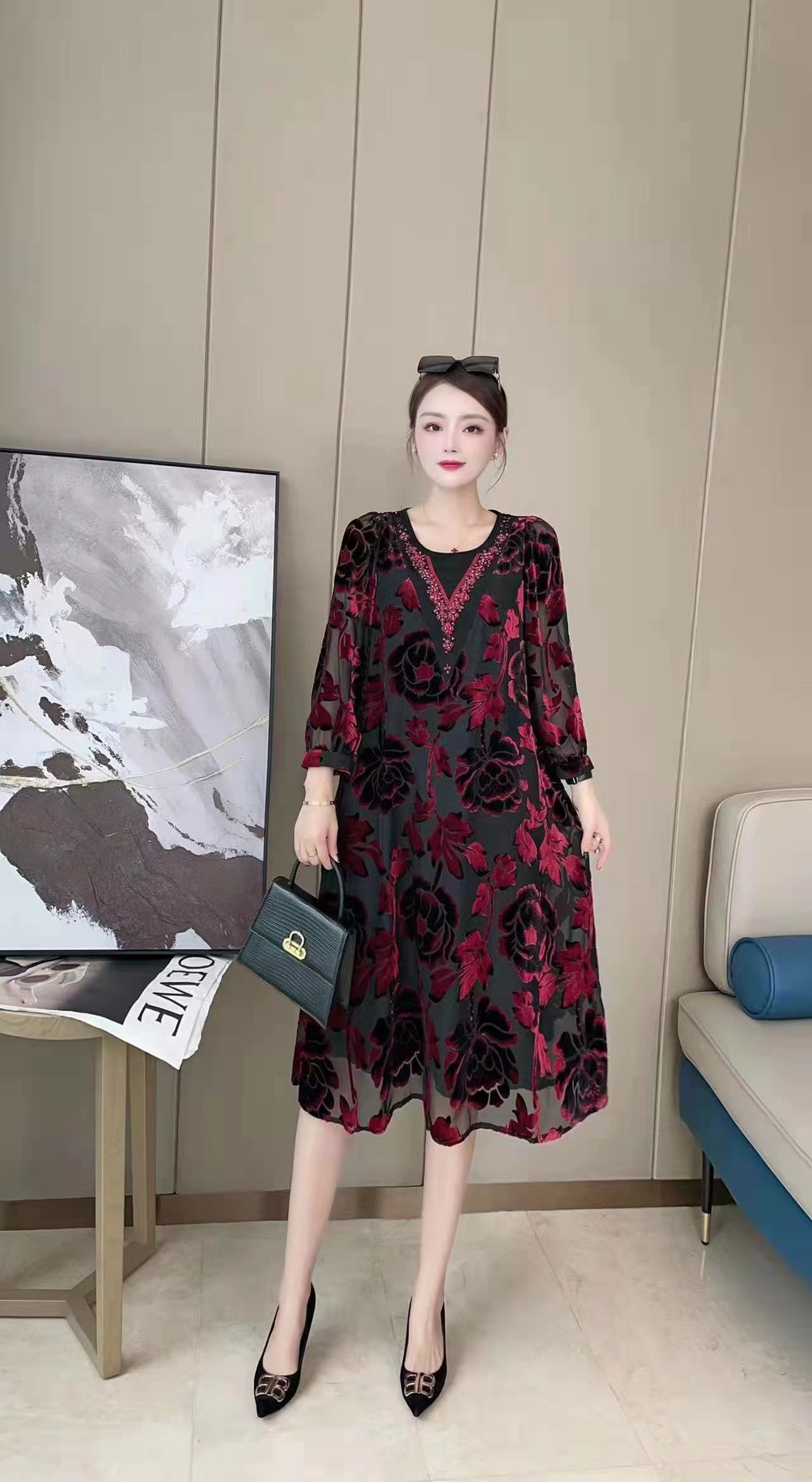中老年时尚连衣裙 金丝绒女裙 品牌折扣女装尾货供应
