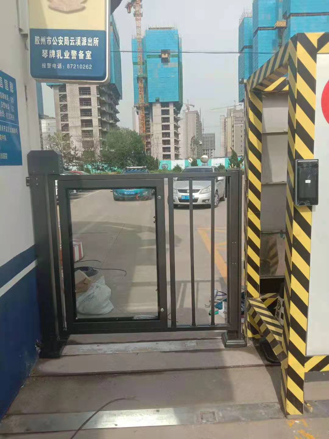 商河小区广告小门门禁安装济南栅栏小门门禁维修厂家