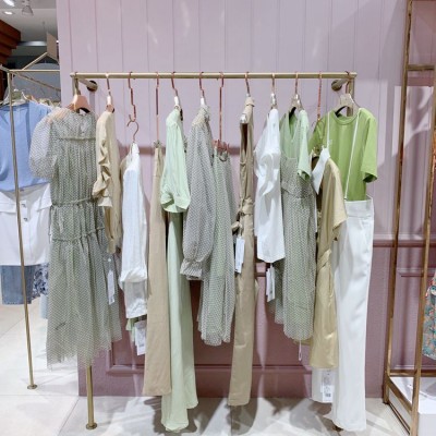 哈祥喜夏女装品牌折扣 CK套装女装贝茜妮半裙专柜撤柜