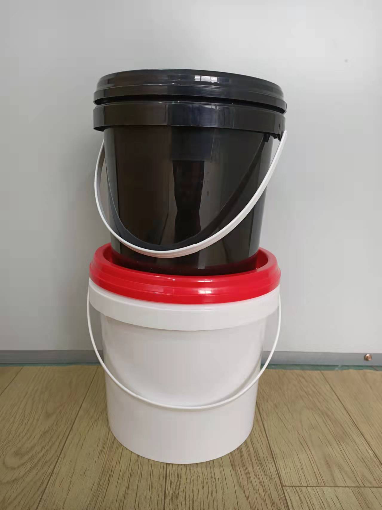 江苏常州塑料桶厂家生产销售乳胶漆桶方形桶真石漆包装桶