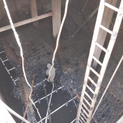 德清污水池清理厂区污水池淤泥进行处理