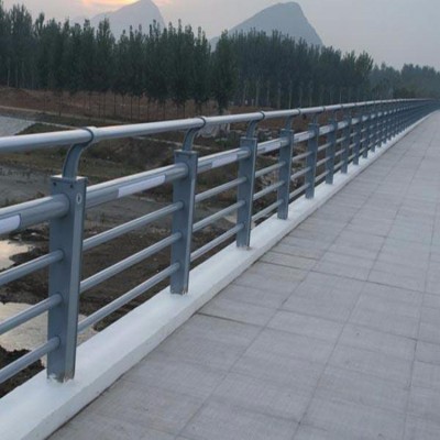 不锈钢扶手管栏杆 安全防护围栏 方管桥梁护栏