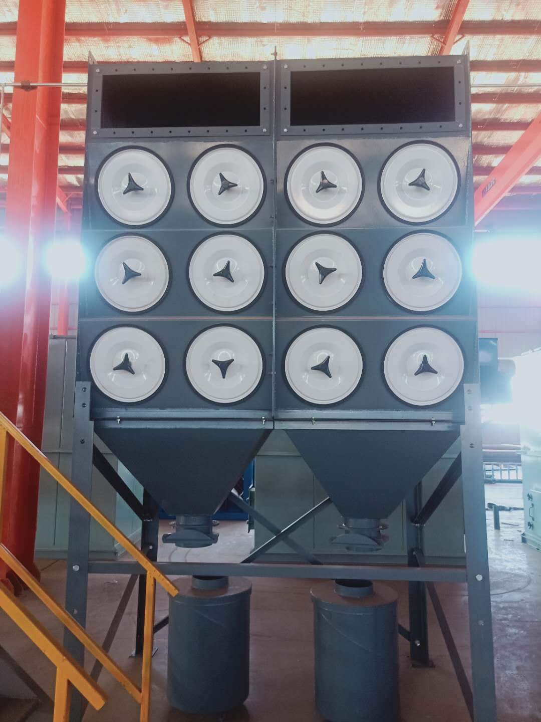 滤筒布袋除尘器工作原理设备