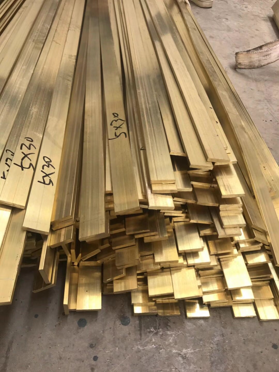 黄铜机械制造简单黄铜冷加工性能异形定制耐腐性船舶热工设备制造