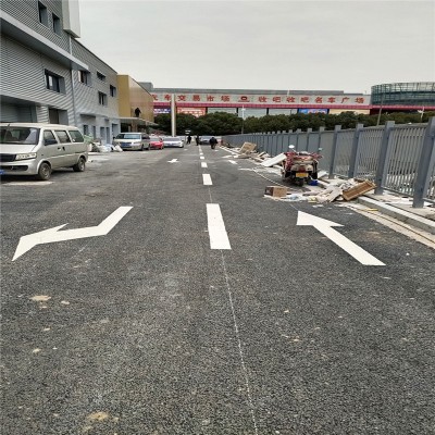 苏州道路标线施工，苏州杨舍镇车道划线价格热熔标志线