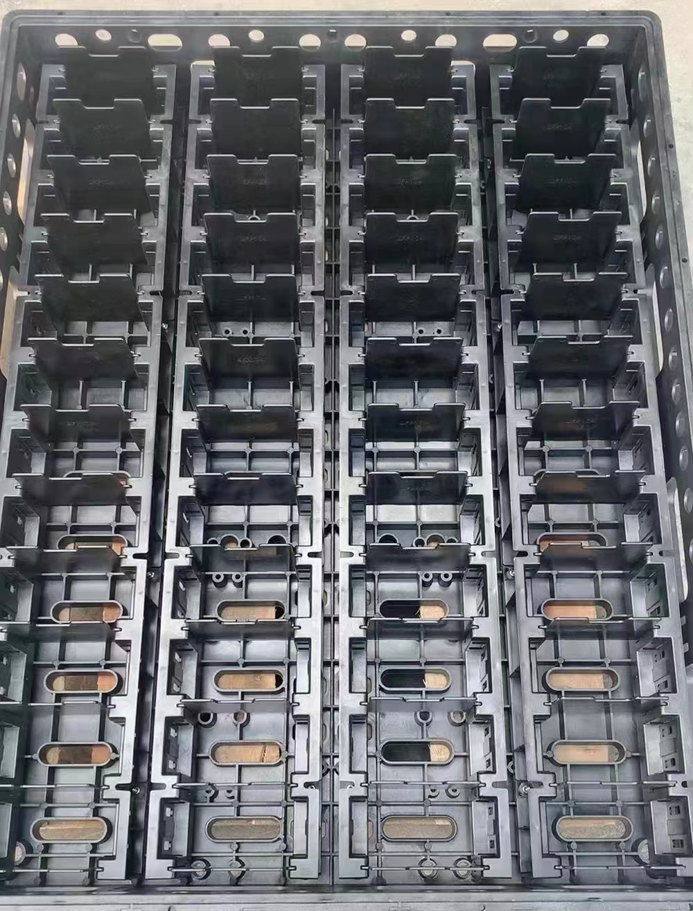 ppo新能源锂电池托盘 电池载具料 周转箱 耐溶液ppo加纤
