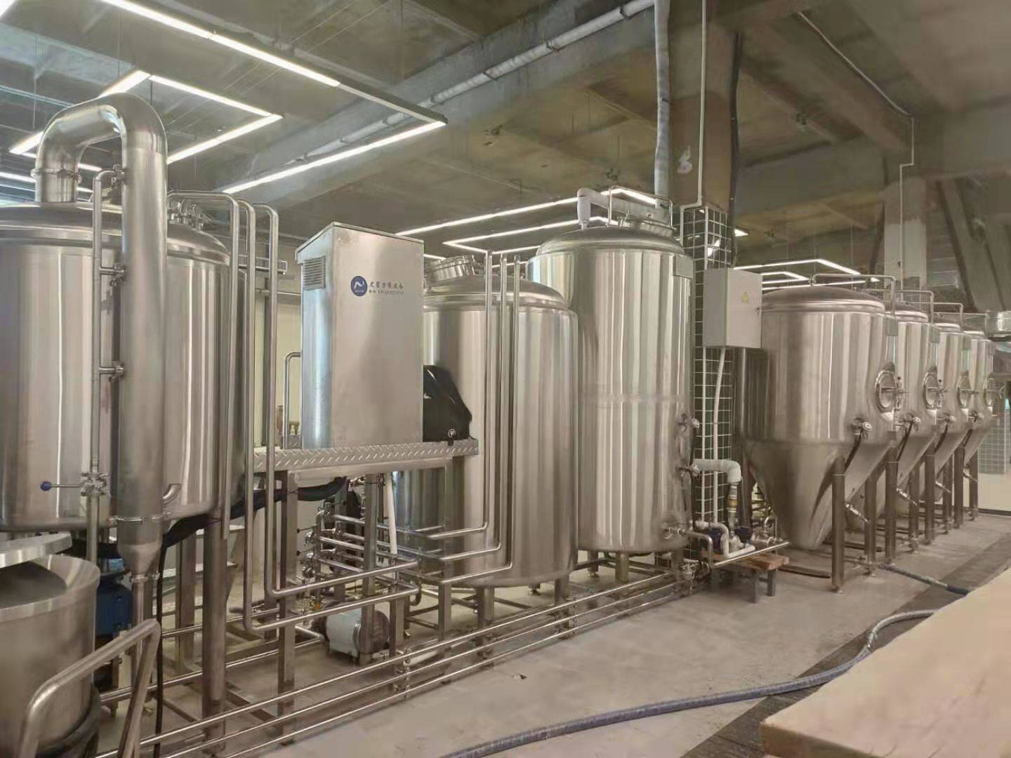 史密力维精酿啤酒设备 型号100~5000升支持定制