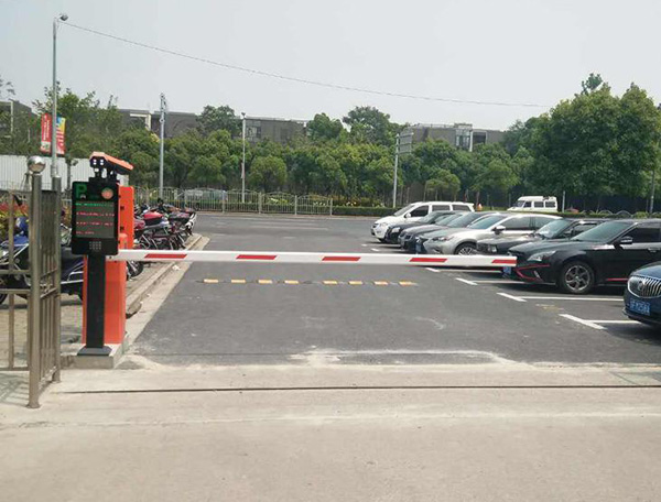 河北小区车辆出入管理系统厂家,任丘市三建门业