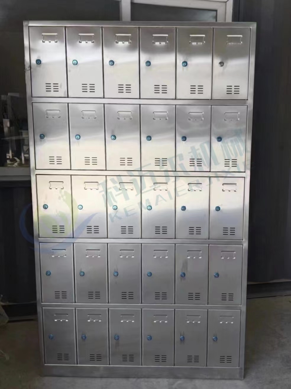 不锈钢304更衣柜