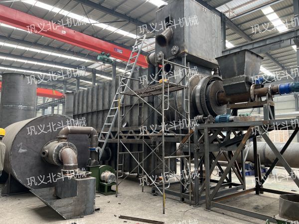 新型全自动无氧热解炭化炉 适用于竹屑锯末等农林废料生产效率高