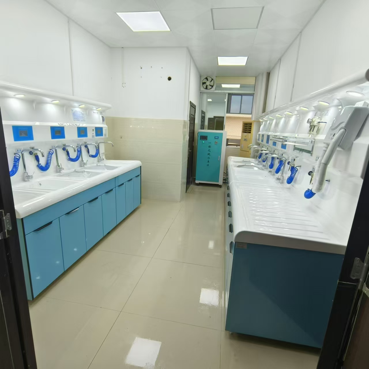 新瑞XR-2000清洗中心内镜清洗工作站软式内镜清洗设备