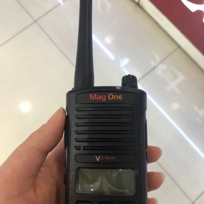 摩托罗拉VZ-D135数字对讲机数字键盘耐用户外对讲机